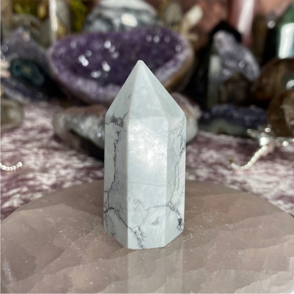 Howlite Tower